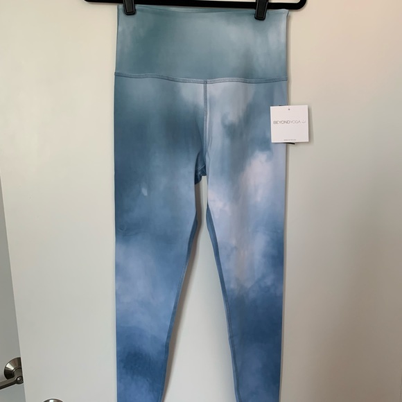 Beyond Yoga Tie Dye High Waisted Leggings M & L - Picture 2 of 4